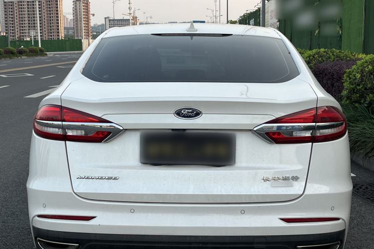 Used Ford Mondeo 2020 EcoBoost 180 Stylish Model Exterior 4