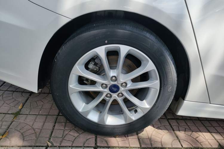 Used Ford Mondeo 2020 EcoBoost 180 Stylish Model Exterior 5