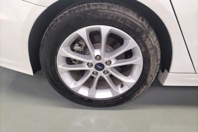 Used Ford Mondeo 2020 EcoBoost 200 Stylish Model Exterior 5