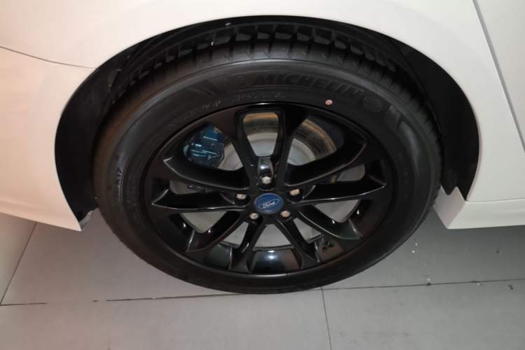 Used Ford Mondeo 2020 EcoBoost 180 Stylish Model Exterior 5