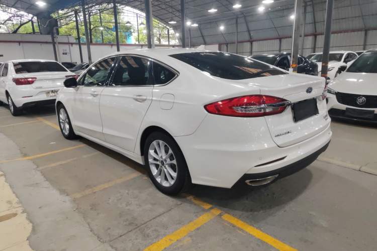 Used Ford Mondeo 2020 EcoBoost 180 Stylish Model Exterior 5