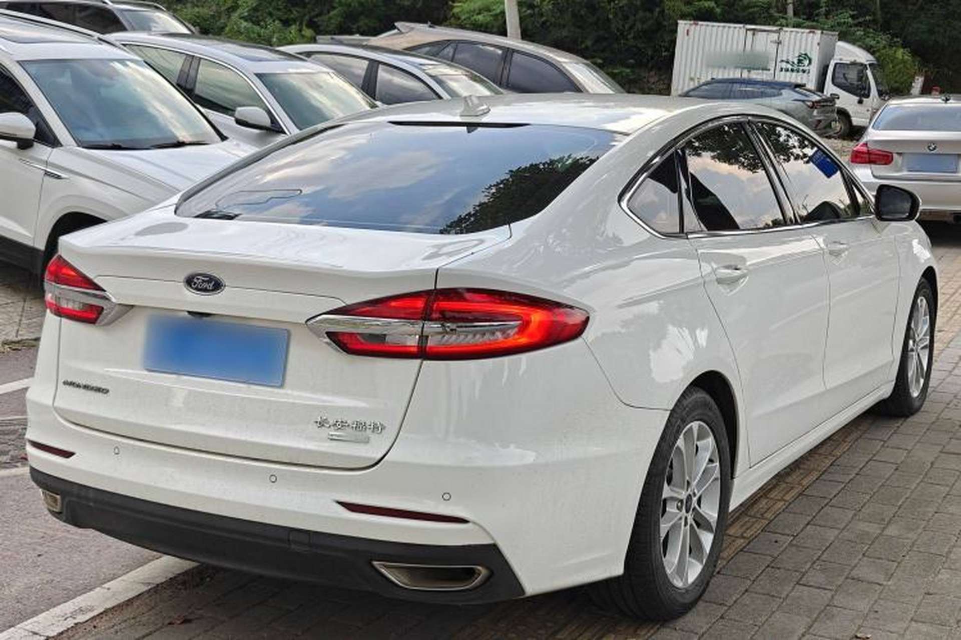 Used Ford Mondeo 2020 EcoBoost 180 Stylish Model Exterior 5