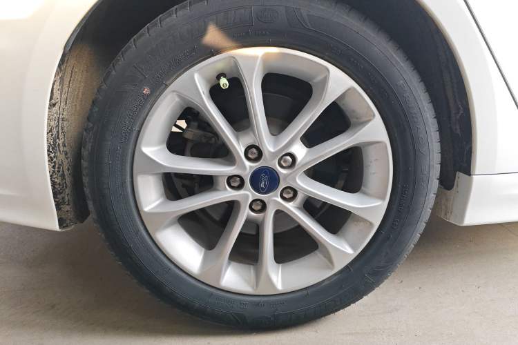Used Ford Mondeo 2020 EcoBoost 180 Stylish Model Exterior 5
