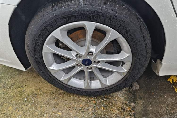 Used Ford Mondeo 2020 EcoBoost 180 Stylish Model Exterior 5