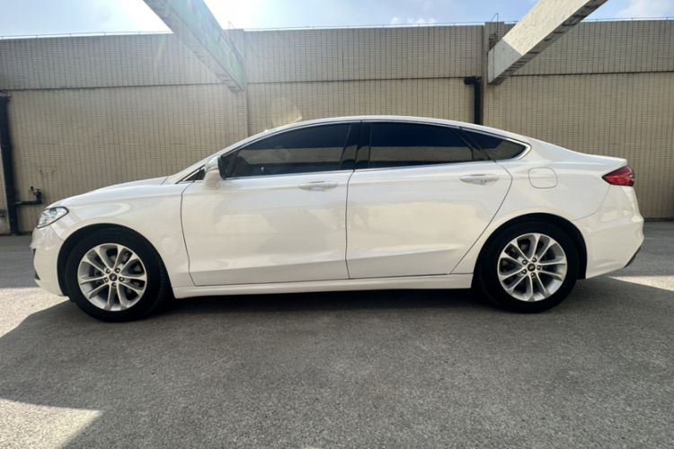 Used Ford Mondeo 2020 EcoBoost 180 Stylish Model Exterior 6