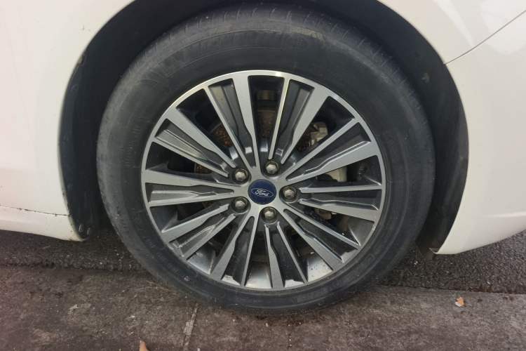 Used Ford Mondeo 2020 EcoBoost 200 Luxury Model Exterior 7