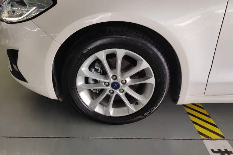 Used Ford Mondeo 2020 EcoBoost 180 Stylish Model Exterior 7