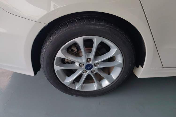 Used Ford Mondeo 2020 EcoBoost 180 Stylish Model Exterior 8