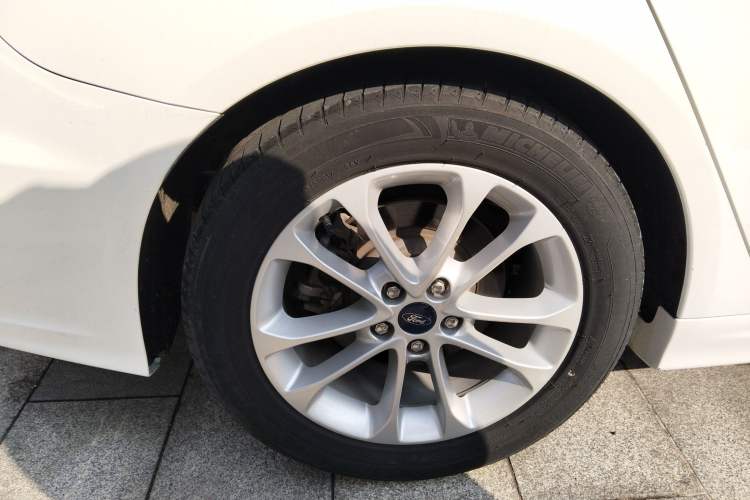 Used Ford Mondeo 2020 EcoBoost 180 Stylish Model Exterior 8
