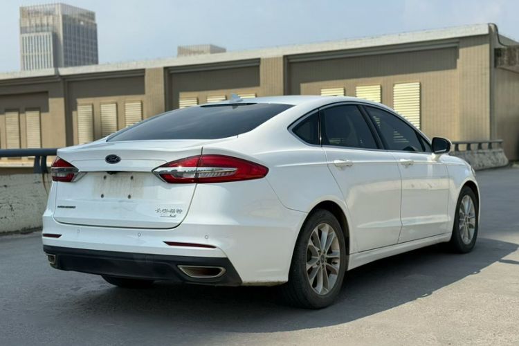 Used Ford Mondeo 2020 EcoBoost 180 Stylish Model Exterior 9
