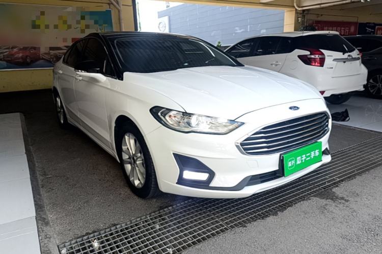 Used Ford Mondeo 2020 EcoBoost 180 Stylish Model Front Right 45 Deg