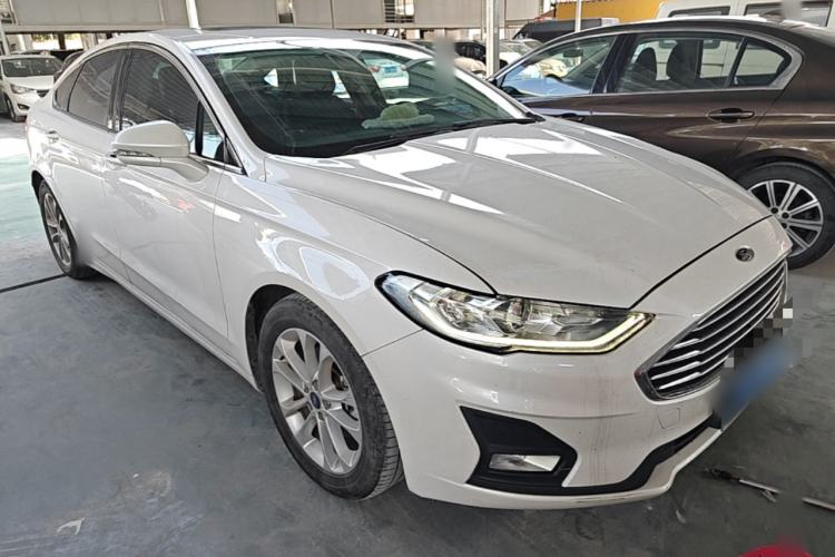 Used Ford Mondeo 2020 EcoBoost 180 Stylish Model Front Right 45 Deg