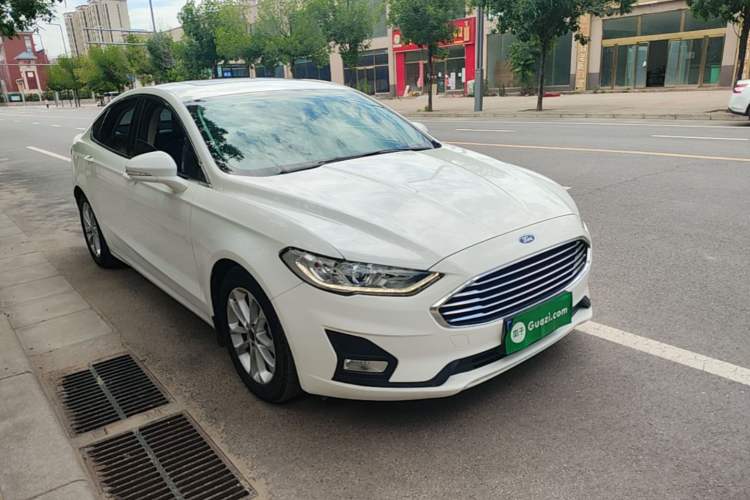 Used Ford Mondeo 2020 EcoBoost 180 Stylish Model Front Right 45 Deg