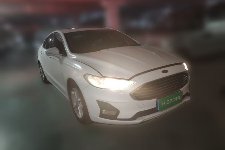 Used Ford Mondeo 2020 EcoBoost 200 Stylish Model Front Right 45 Deg