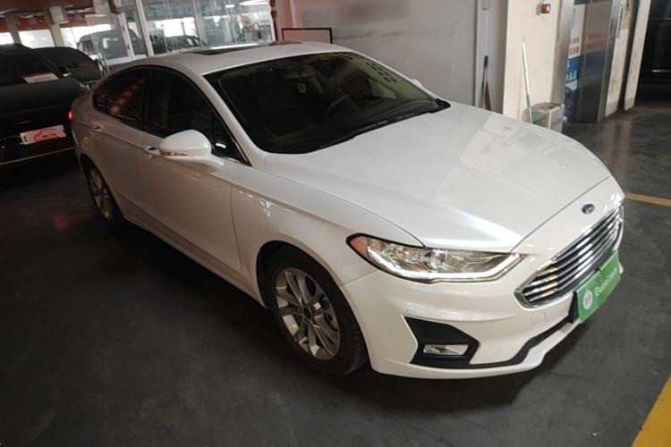 Used Ford Mondeo 2020 EcoBoost 180 Stylish Model Front Right 45 Deg