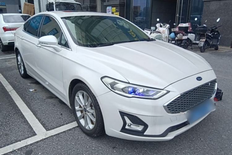 Used Ford Mondeo 2020 EcoBoost 180 Stylish Model Front Right 45 Deg