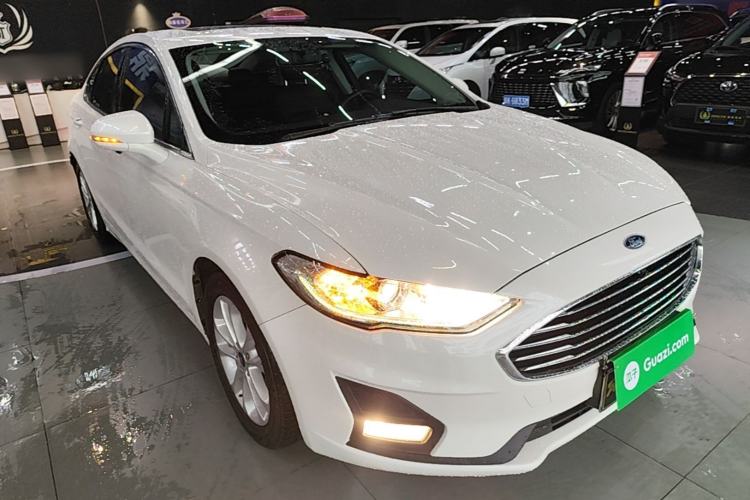 Used Ford Mondeo 2020 EcoBoost 180 Stylish Model Front Right 45 Deg