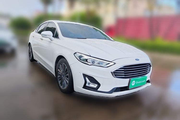Used Ford Mondeo 2020 EcoBoost 200 Luxury Model Front Right 45 Deg