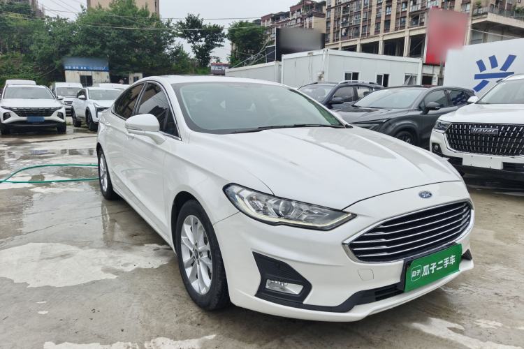 Used Ford Mondeo 2020 EcoBoost 180 Stylish Model Front Right 45 Deg