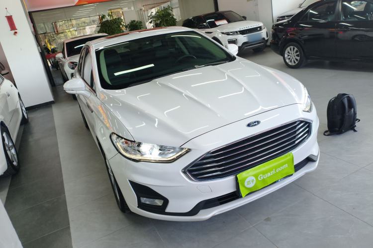 Used Ford Mondeo 2020 EcoBoost 180 Stylish Model Front Right 45 Deg