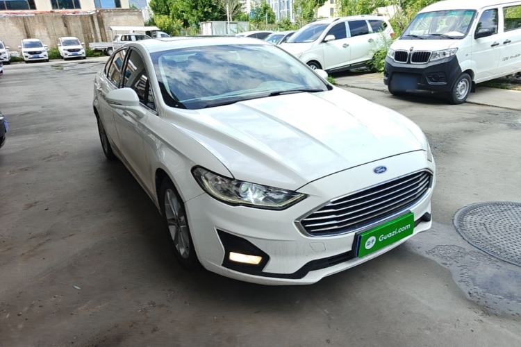 Used Ford Mondeo 2020 EcoBoost 180 Stylish Model Front Right 45 Deg