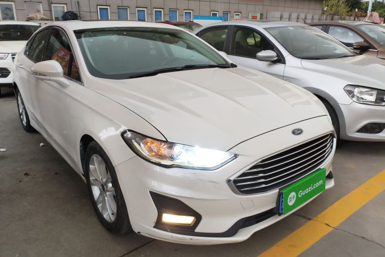 Used Ford Mondeo 2020 EcoBoost 180 Stylish Model Front Right 45 Deg