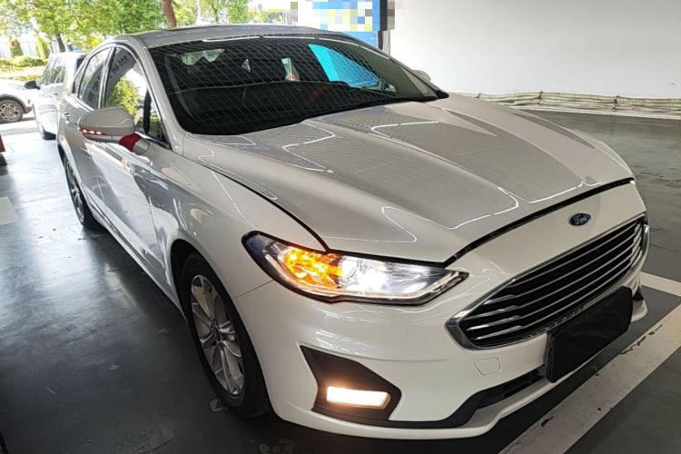 Used Ford Mondeo 2020 EcoBoost 180 Stylish Model Front Right 45 Deg