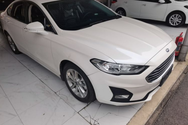 Used Ford Mondeo 2020 EcoBoost 180 Stylish Model Front Right 45 Deg
