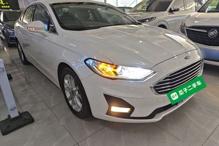 Used Ford Mondeo 2020 EcoBoost 180 Stylish Model Front Right 45 Deg