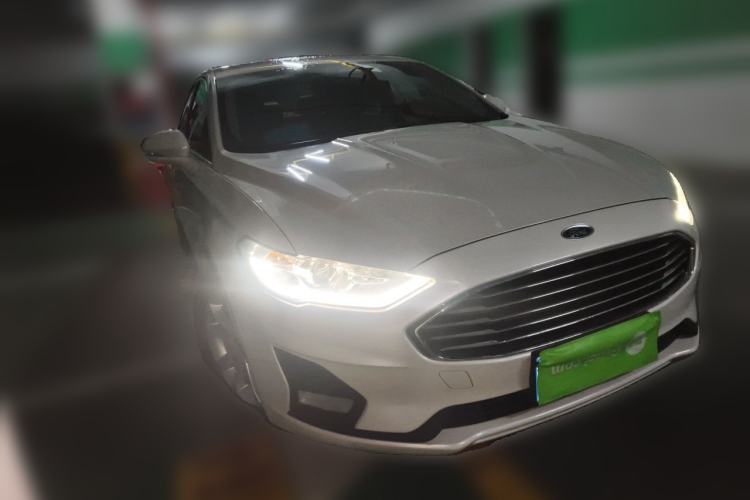 Used Ford Mondeo 2020 EcoBoost 180 Stylish Model Front Right 45 Deg