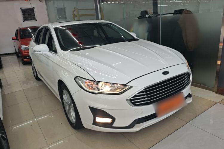 Used Ford Mondeo 2020 EcoBoost 180 Stylish Model Front Right 45 Deg