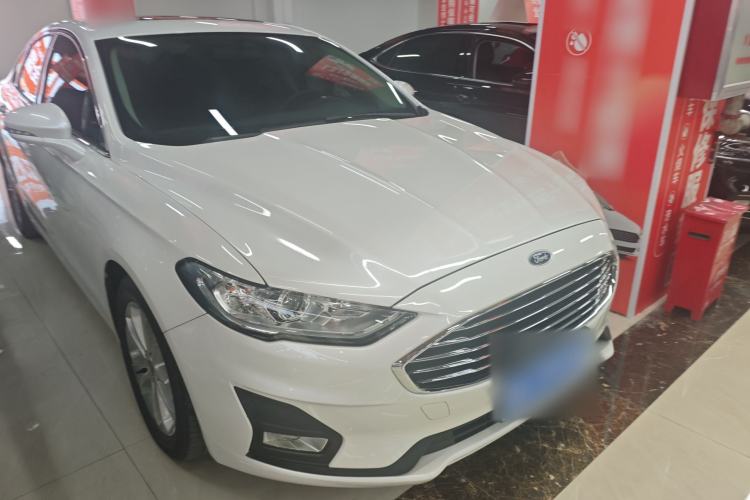 Used Ford Mondeo 2020 EcoBoost 200 Stylish Model Front Right 45 Deg