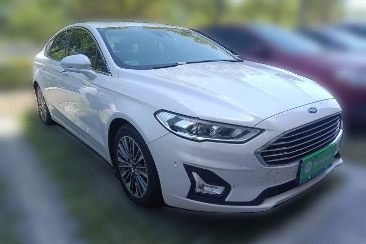 Used Ford Mondeo 2020 EcoBoost 200 Luxury Model Front Right 45 Deg