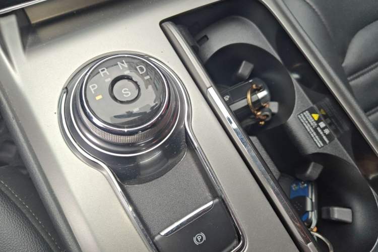 Used Ford Mondeo 2020 EcoBoost 180 Stylish Model Gear Lever