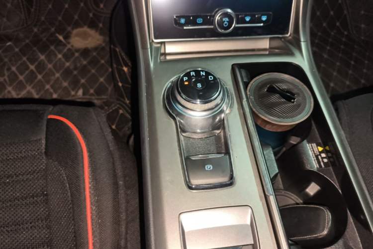Used Ford Mondeo 2020 EcoBoost 180 Stylish Model Gear Lever