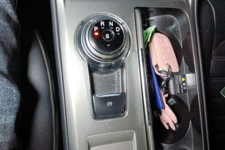 Used Ford Mondeo 2020 EcoBoost 180 Stylish Model Gear Lever