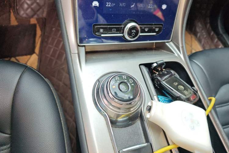 Used Ford Mondeo 2020 EcoBoost 180 Stylish Model Gear Lever