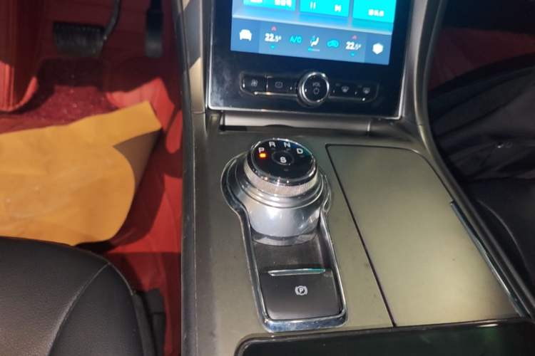 Used Ford Mondeo 2020 EcoBoost 200 Stylish Model Gear Lever