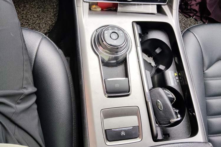 Used Ford Mondeo 2020 EcoBoost 180 Stylish Model Gear Lever