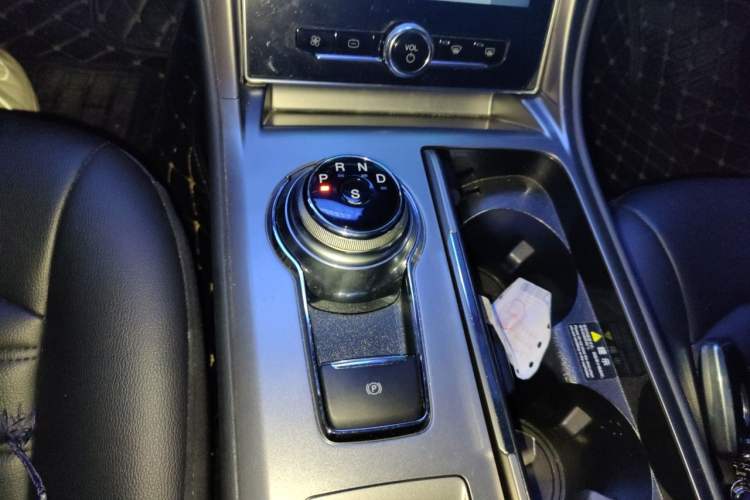 Used Ford Mondeo 2020 EcoBoost 180 Luxury Model Gear Lever