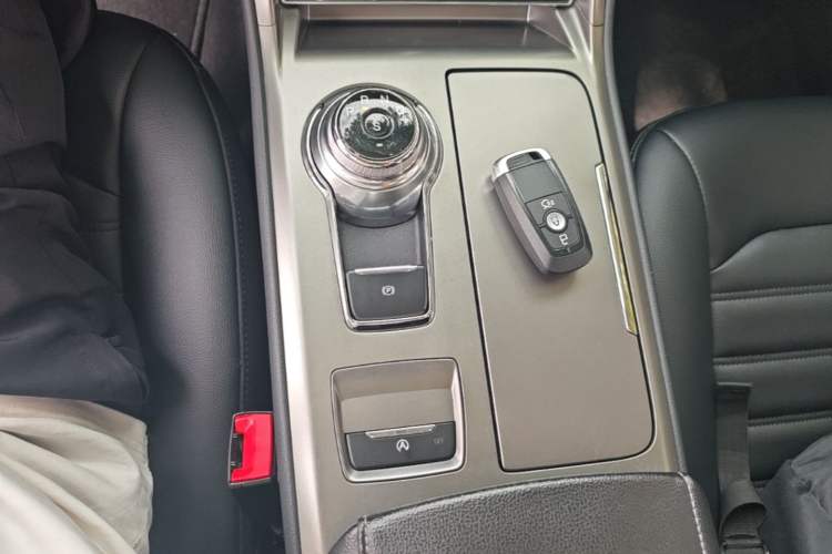 Used Ford Mondeo 2020 EcoBoost 180 Stylish Model Gear Lever