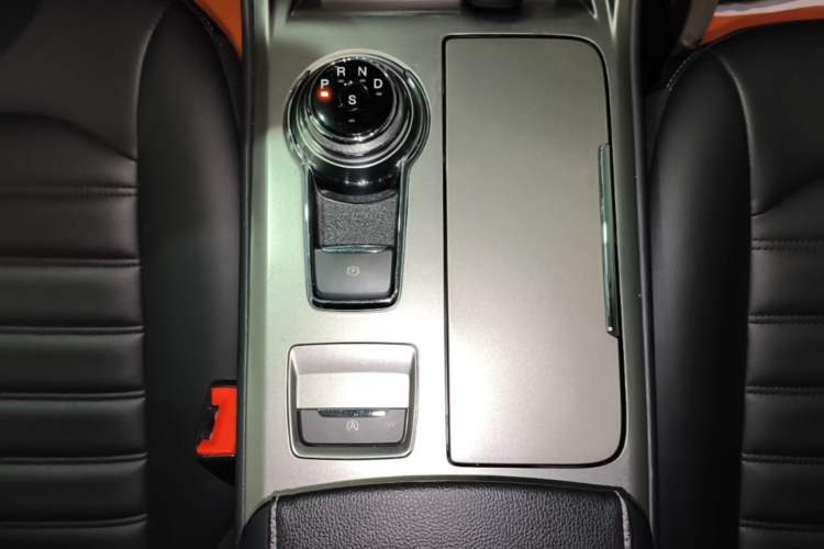 Used Ford Mondeo 2020 EcoBoost 180 Stylish Model Gear Lever