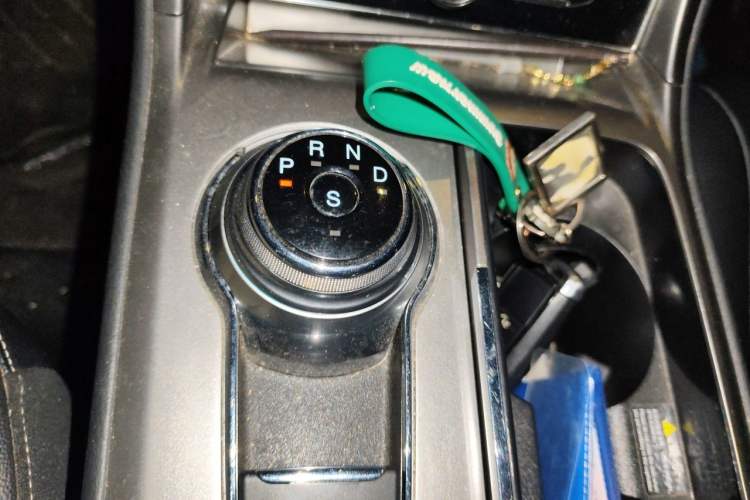 Used Ford Mondeo 2020 EcoBoost 180 Stylish Model Gear Lever