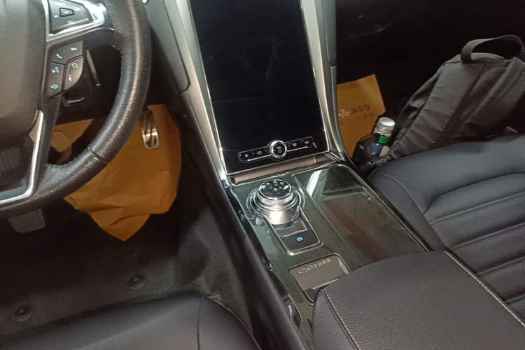 Used Ford Mondeo 2020 EcoBoost 200 Stylish Model Gear Lever