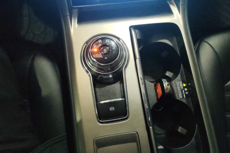 Used Ford Mondeo 2020 EcoBoost 180 Stylish Model Gear Lever