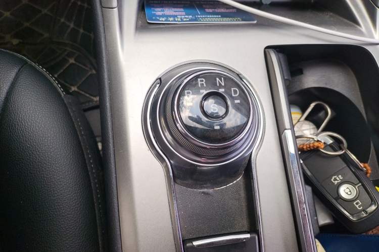 Used Ford Mondeo 2020 EcoBoost 200 Stylish Model Gear Lever