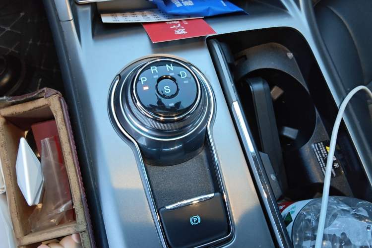 Used Ford Mondeo 2020 EcoBoost 180 Stylish Model Gear Lever