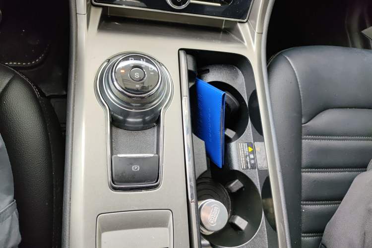 Used Ford Mondeo 2020 EcoBoost 180 Stylish Model Gear Lever