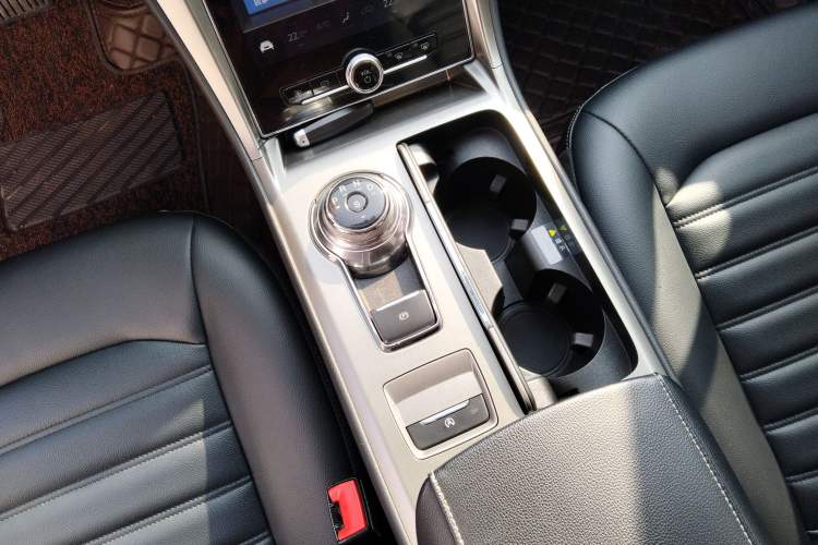 Used Ford Mondeo 2020 EcoBoost 180 Stylish Model Gear Lever