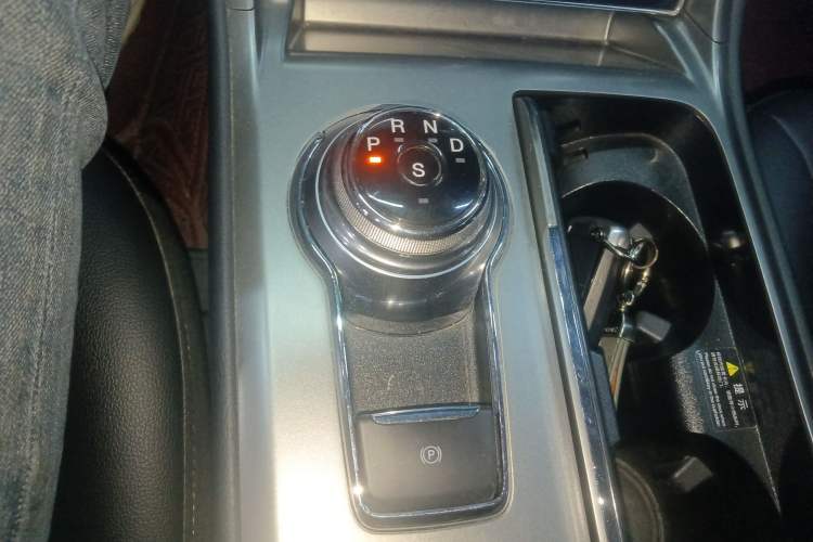 Used Ford Mondeo 2020 EcoBoost 180 Stylish Model Gear Lever